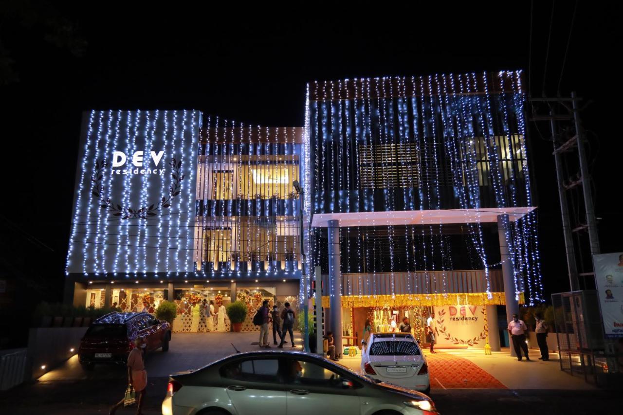 Dev Residency Hotel Thiruvananthapuram Exterior foto