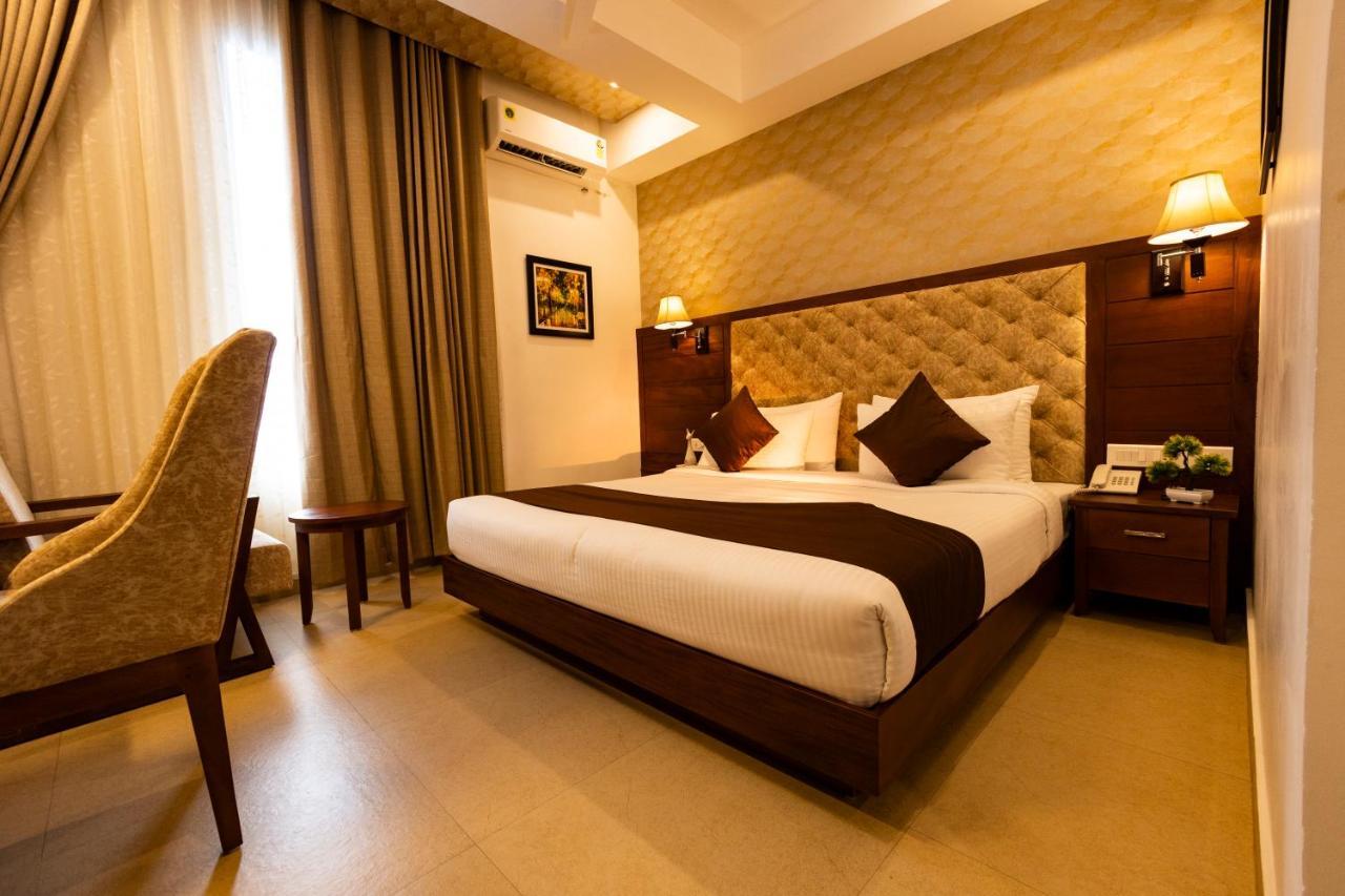Dev Residency Hotel Thiruvananthapuram Exterior foto