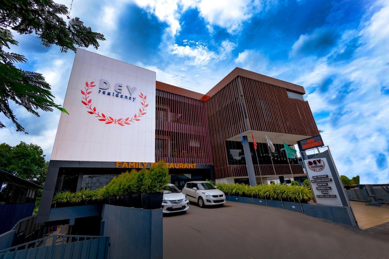 Dev Residency Hotel Thiruvananthapuram Exterior foto