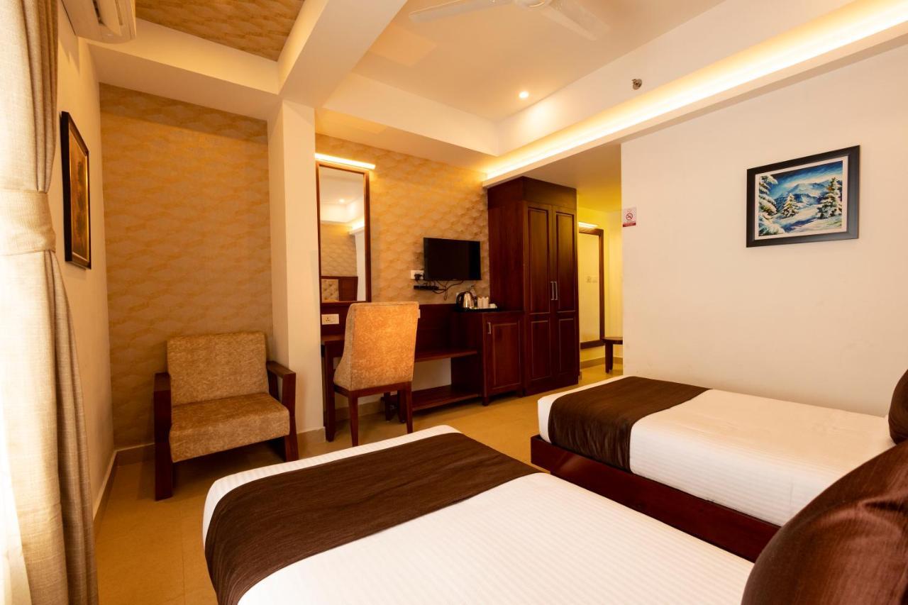 Dev Residency Hotel Thiruvananthapuram Exterior foto